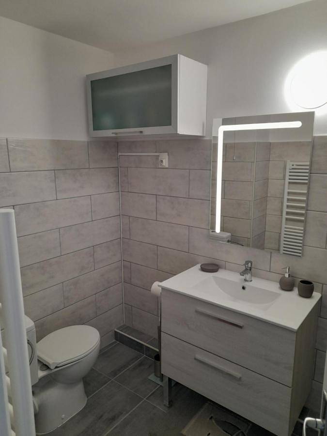 Appartement entier, Studio with Sea View in Sète, Côte méditerranéenne (France)