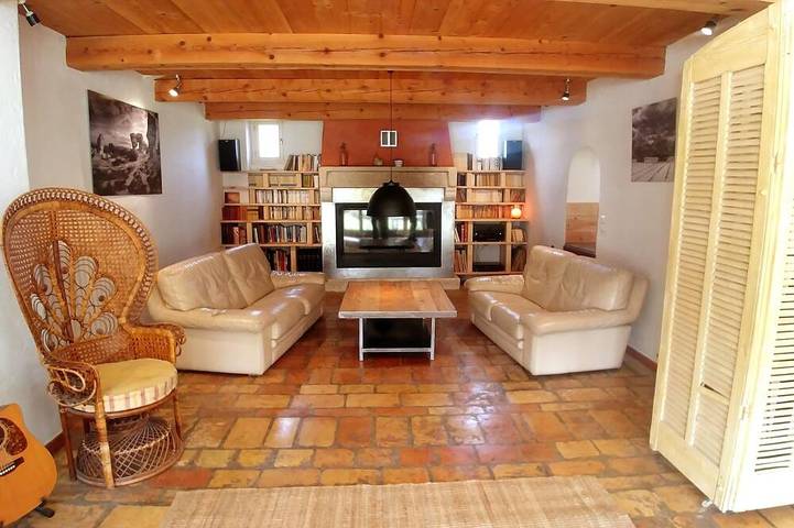 Gîte pour 12 personnes, avec jardin à Simiane-la-Rotonde - 2