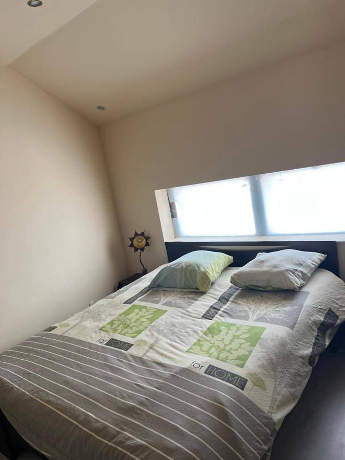 Gîte pour 7 personnes, avec vue et terrasse, animaux acceptés à Pont-Trambouze