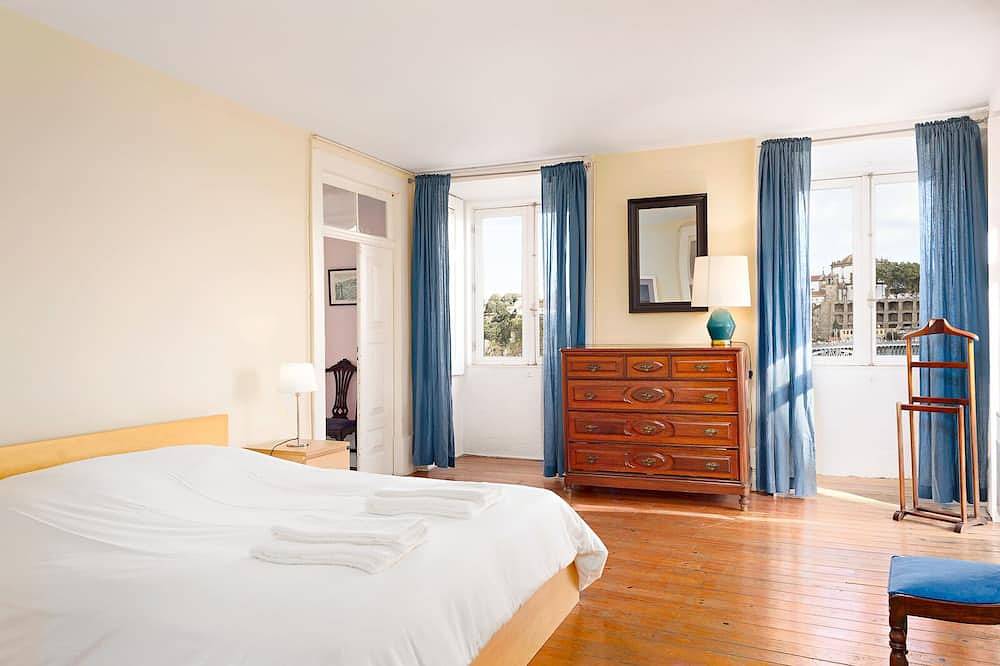 Spacious Apartment With a Shared Garden in Sé (Porto), Porto