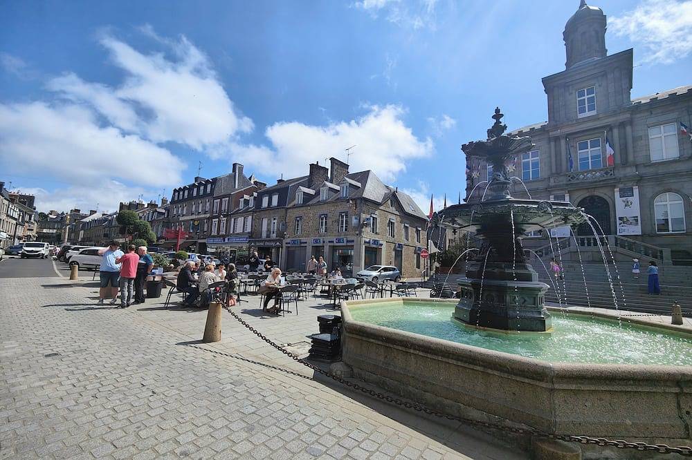 Apartamento entero, L'Écrin 1-bedroom apartment in Villedieu-les-Poêles, Côte de la Déroute