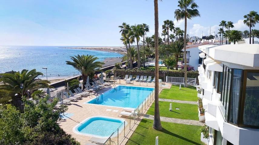 Apartamento de vacaciones para 5 personas, con piscina para niños y jardín además de piscina y vistas - 1