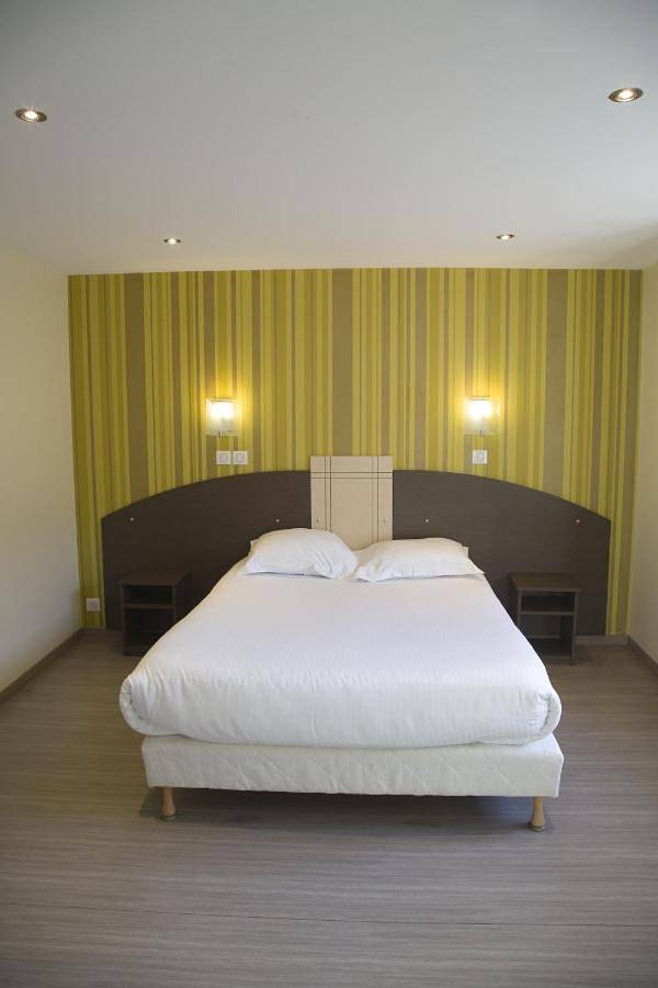 Hôtel pour 2 personnes dans Ardevon - 3