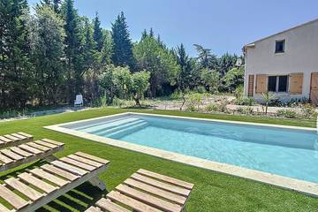 Cottage pour 8 personnes, avec jardin à Villasavary