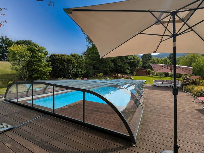 Location de vacances pour 4 personnes, avec Balcon et Piscine à Anould