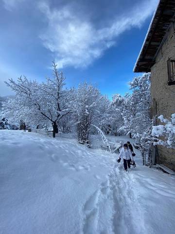 Location de vacances pour 12 personnes, avec jardin et vue à Jausiers