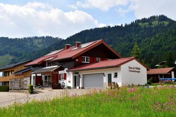 Cottage pour 6 personnes, avec sauna ainsi que jardin et balcon à Balderschwang