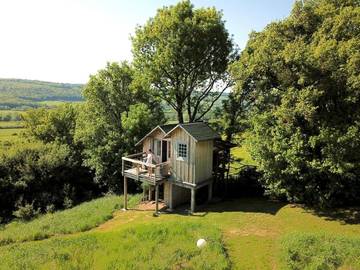 Maison de campagne pour 2 personnes, avec vue et jardin ainsi que piscine et balcon à Montoillot