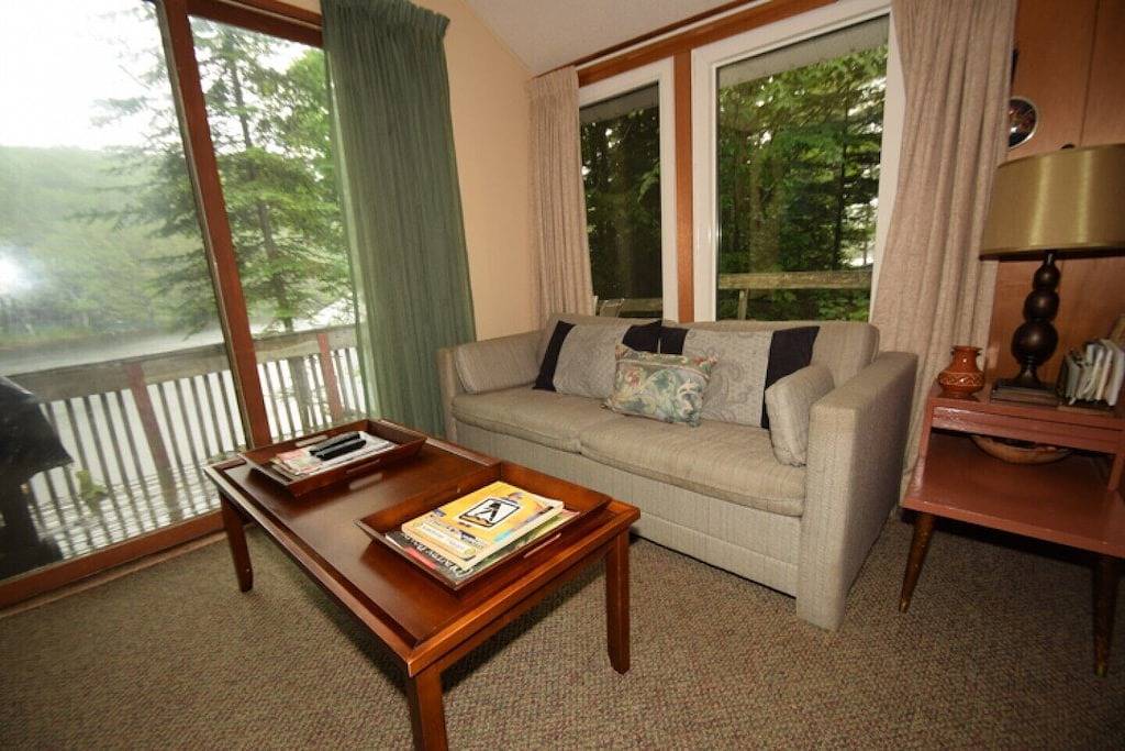 Das Hide Away - 2 Schlafzimmer Cottage in Algonquin Provincial Park