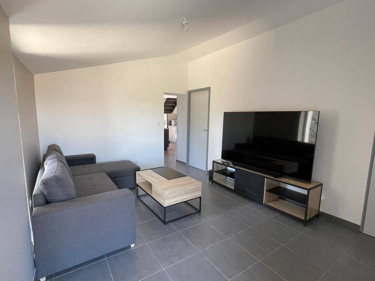 Two-Bedroom House in Mésanger, Vallée de la Loire