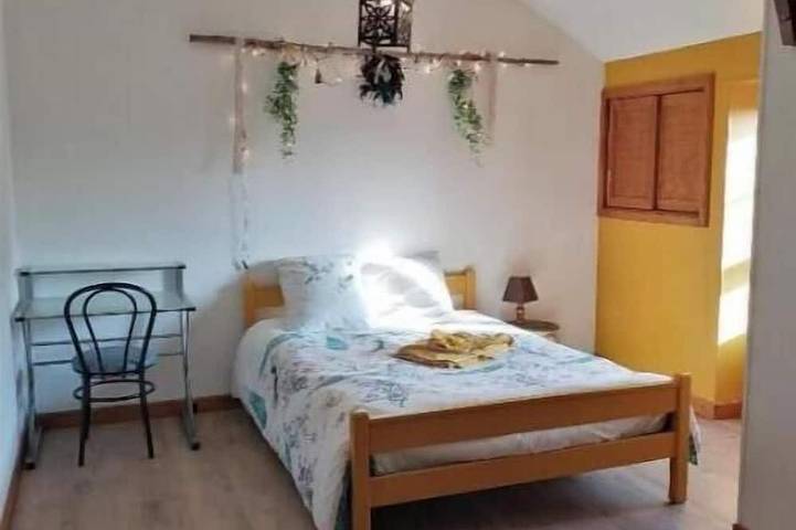 Fée Grenouille Vacation Rental: 2-Bedroom House in Mornay, Charolles und Umgebung