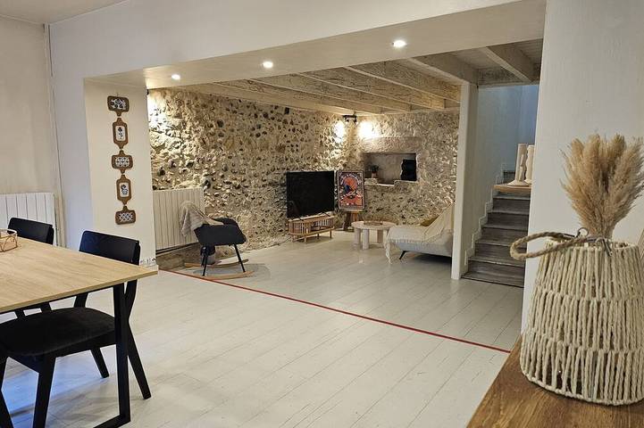 Location de vacances pour 6 personnes, avec terrasse à Puyoô