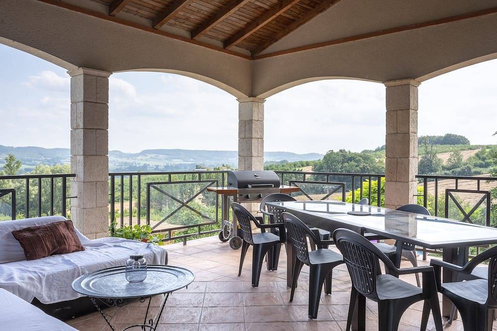 Maison Avec vue Panoramique sur la Vallée du lot , Piscine et spa in Trentels, Villeneuve-sur-Lot und Umgebung