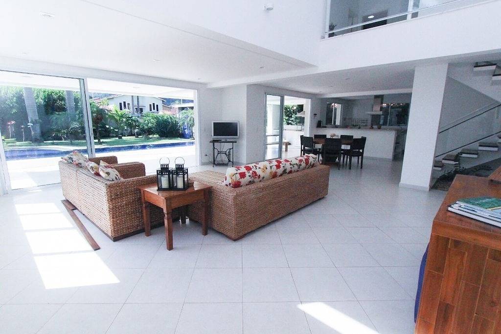 Spectacular house in Juquehy in São Sebastião, Região Metropolitana do Vale do Paraíba e Litoral Norte