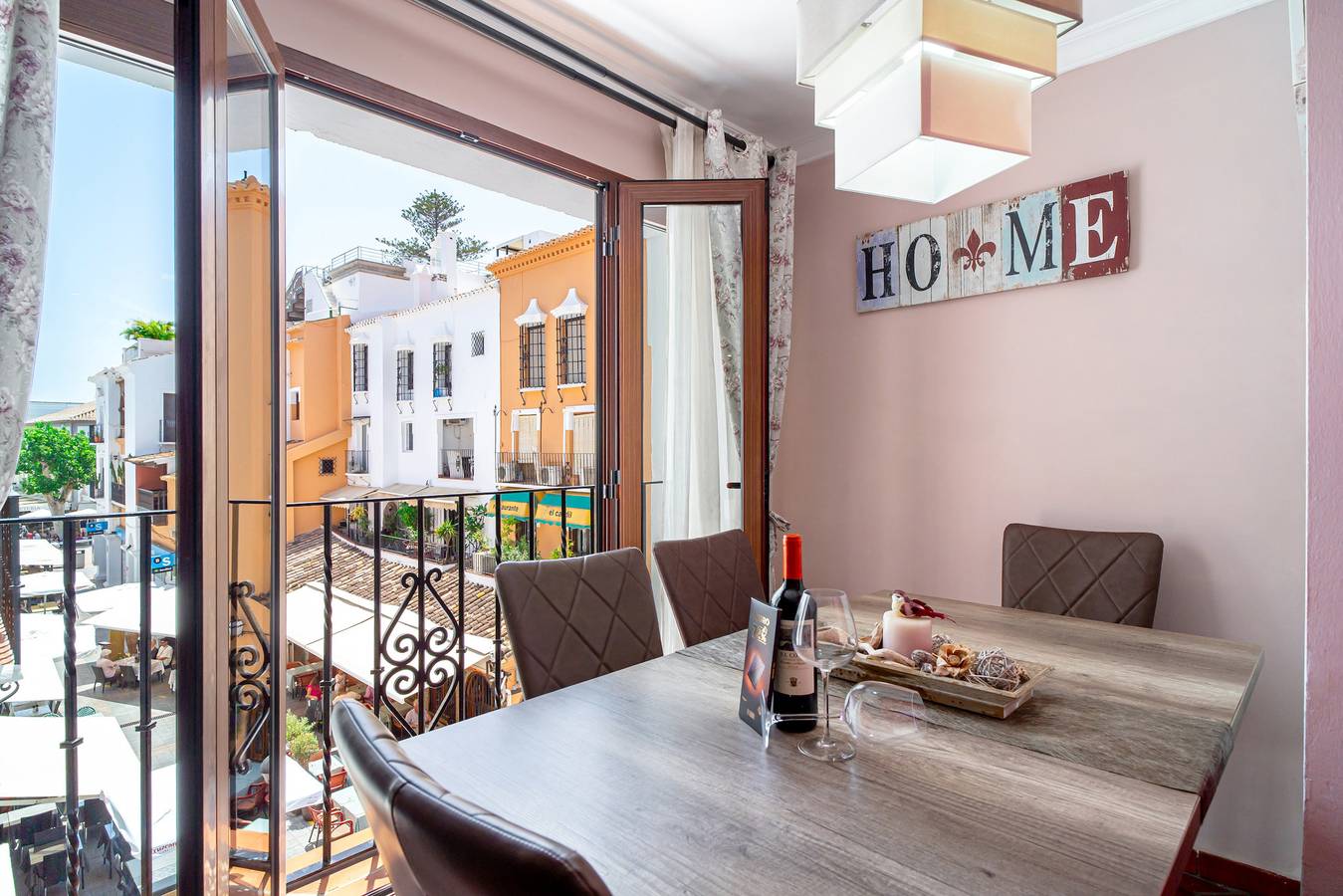 Entire apartment, Balcon de Europa Living by Casasol in Nerja Centre, Nerja