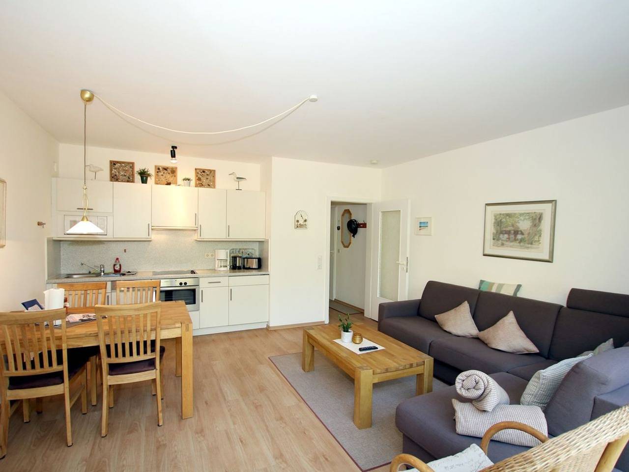 Ganze Ferienwohnung, Waldstraße 19a, Whg 21, Feriendomizil am Südstrand - Ferienwohnung mit 2-Zimmern auf ca. 44m² mit Westterrasse in Wyk auf Föhr (Stadt), Wyk auf Föhr