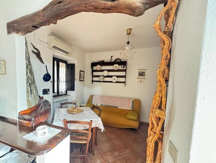 Location de vacances pour 3 personnes, avec balcon à Ulassai