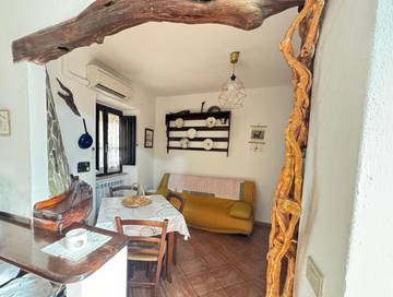 Gîte pour 3 personnes, avec balcon à Ulassai
