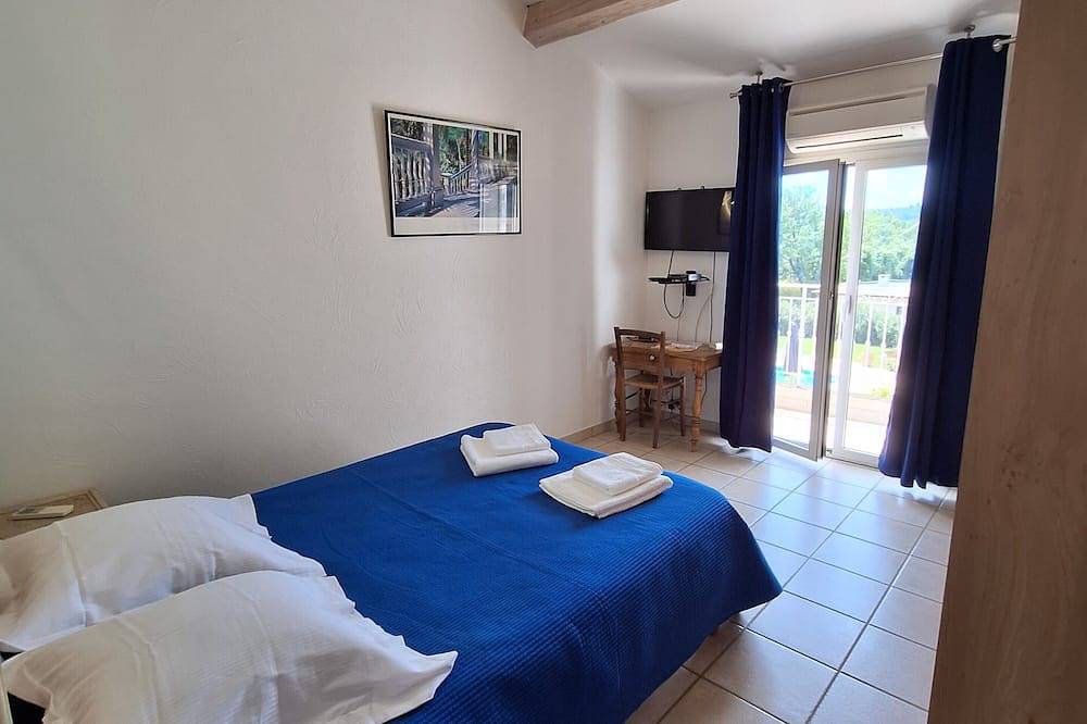 Jolie Villa Familiale Avec Piscine Dans le Var in Callian, Draguignan (Região)