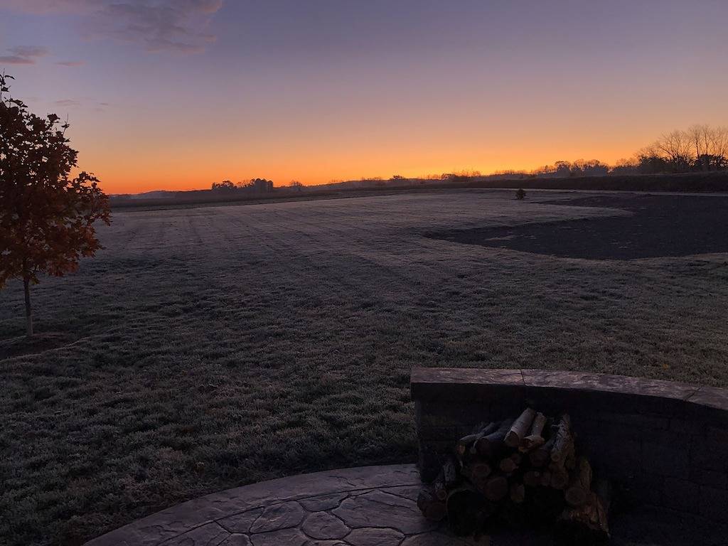 Vollständig Wiederhergestelltes Haus Von 1700, Umgeben Von Farmland in Lancaster County