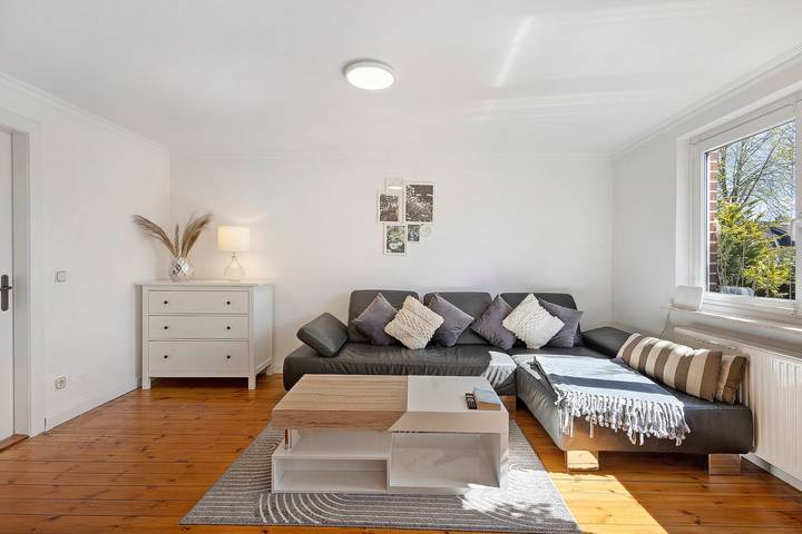 Ferienhaus für 4 Personen, mit Seeblick und Sauna sowie Garten, mit Haustier
