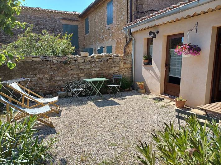 Chambre d’hôte pour 2 personnes, avec jardin à Bédoin - 2