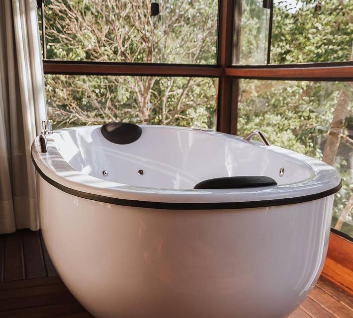 Casas e apartamentos de temporada para 2 pessoas, com piscina e jacuzzi e ainda jardim em Lagoa Santa