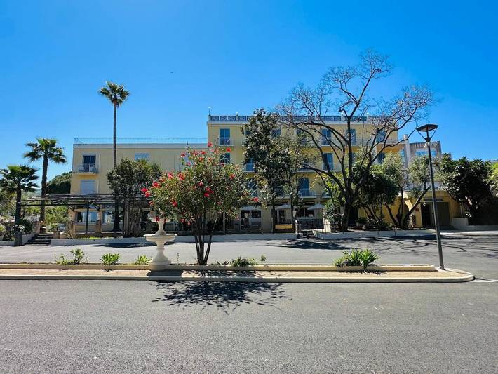 Hôtel pour 2 personnes, avec jardin et balcon à Lucciana - 2
