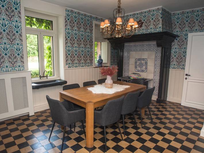 Gîte pour 32 personnes, avec sauna ainsi que jardin et terrasse, adapté aux familles dans Virton - 3