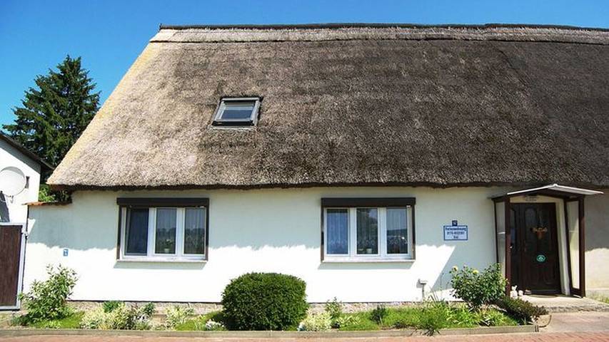 Ferienwohnung für 6 Personen, mit Pool und Garten, kinderfreundlich - 1
