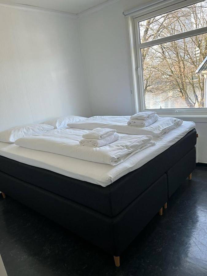 Maison d’hôte pour 24 personnes, avec vue ainsi que jardin et vue sur le lac dans Stavanger - 2