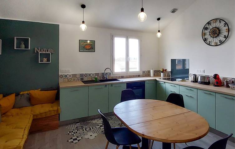 Apartamento vacacional entero, Acogedor apartamento cerca del centro de Arveyres y del río La Souloire in Vayres, Región de Libourne