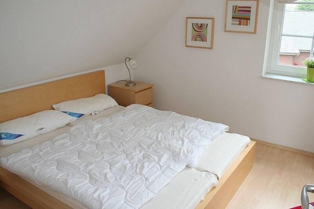 Gemütliches 80qm Ferienhaus für 6 Personen mit Terrasse in traumhafter Lage! in Sternberg, Ludwigslust-Parchim