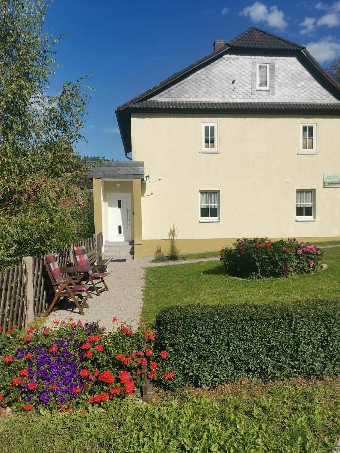 Ferienwohnung für 2 Personen, mit Terrasse und Garten in Königsee-Rottenbach