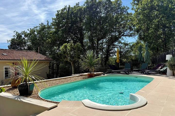 Villa for 8 people, with hot tub and pool - 1