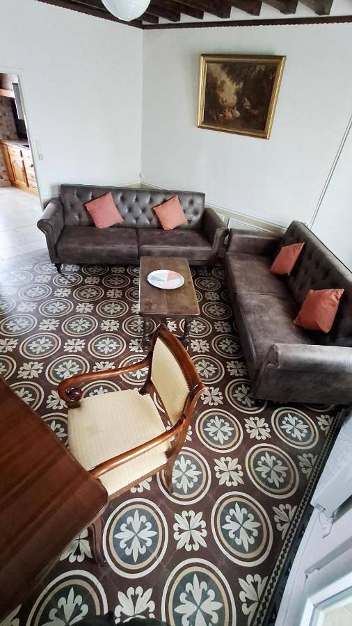 Location de vacances pour 5 personnes, avec vue ainsi que balcon et jardin à Sermizelles - 2