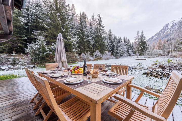 Chalet Montet Forest River Garden Lodge in Vallorcine, Bonneville region