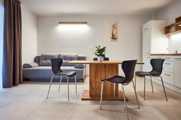 Gîte pour 4 personnes, avec vue et terrasse à Vipava