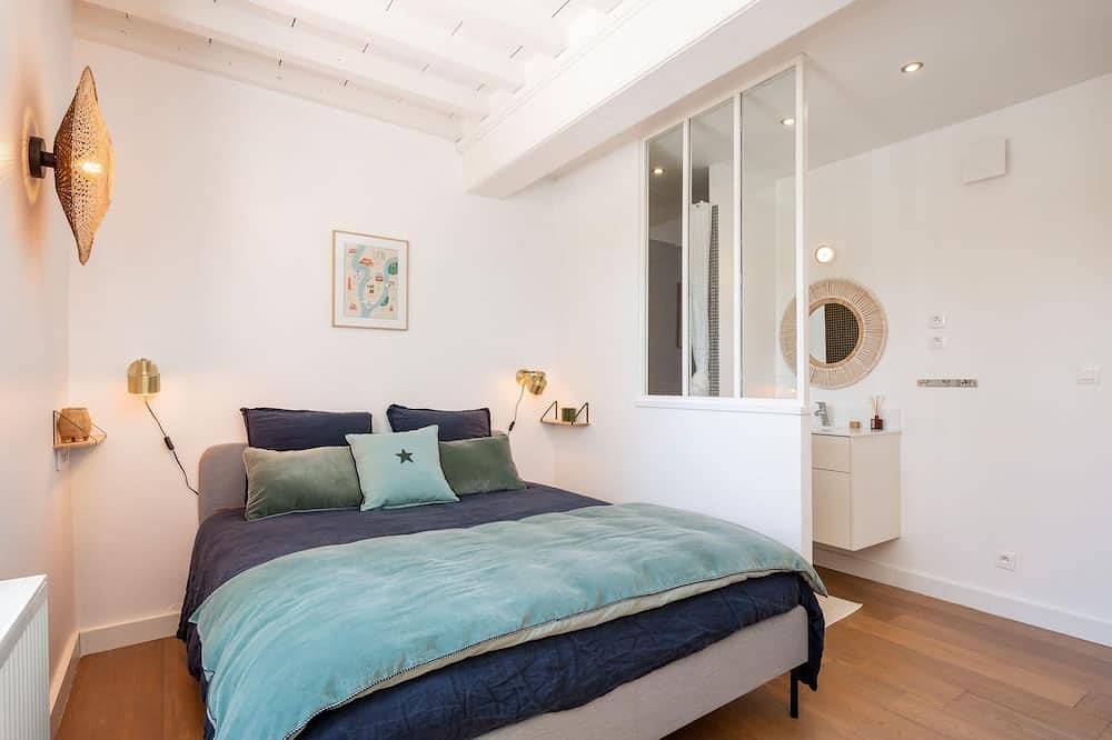La Radieuse - Maison lumineuse avec piscine in Saint-Didier-au-Mont-d'Or, Lyon et ses environs