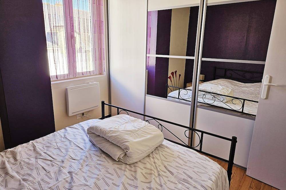 House near the center, close to the port in La Turballe, Côte d'Amour