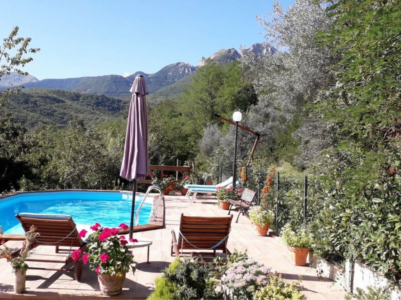 Schönes Ferienhaus in Sarnano mit privatem Pool in Sarnano, Nationalpark Monti Sibillini