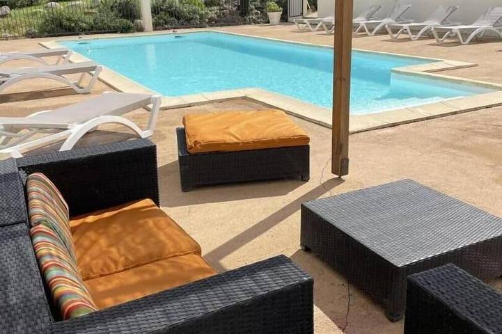 Location de vacances pour 4 personnes, avec piscine et jardin à Serra-di-Fiumorbo - 4