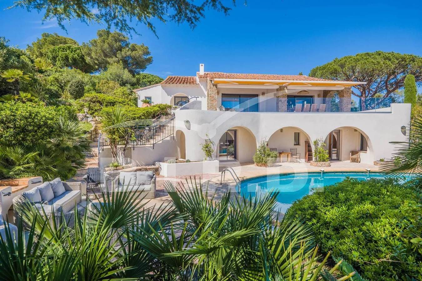 Appartement de vacances entier, Sainte Maxime La Nartelle - Belle vue mer et à 300 m des plages à pied in La Nartelle, Sainte-Maxime