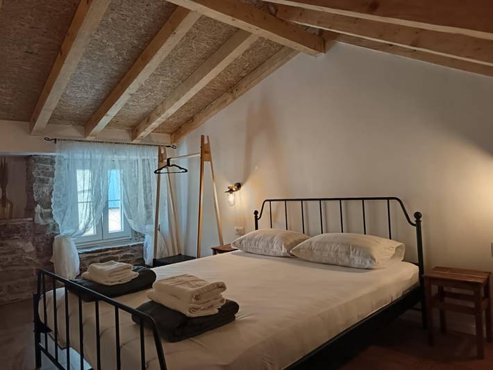 Ferieleilighet for 2 personer, med balkong / terrasse i Vis Kroatia