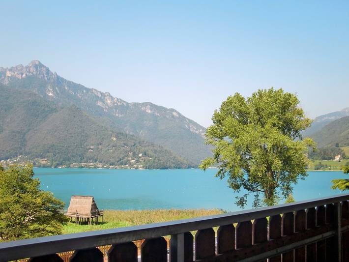 Ferienwohnung für 4 Personen, mit Balkon und Terrasse sowie Garten und Seeblick am Ledrosee - 3