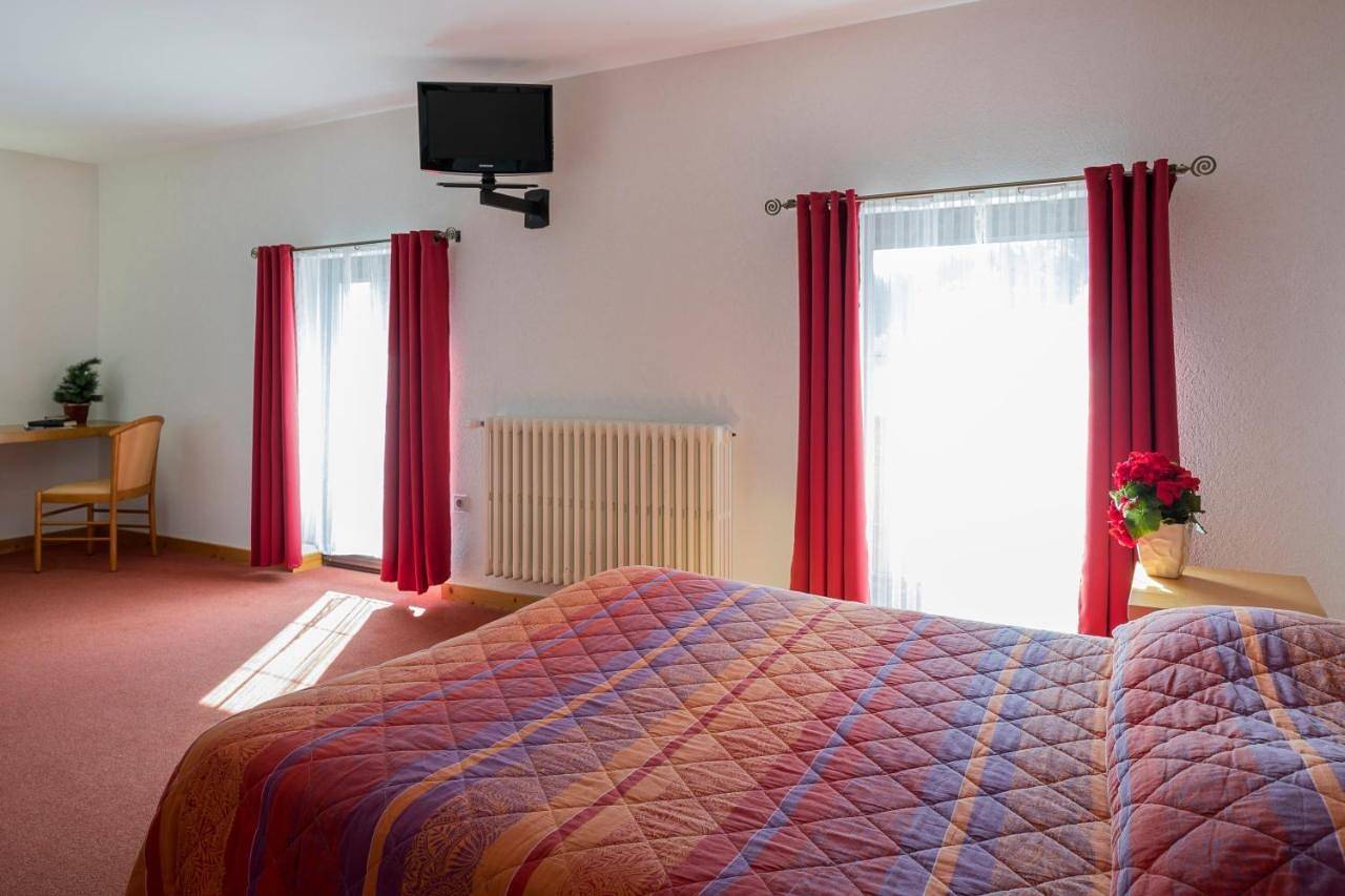 Triple Room with Mountain View in Parc naturel régional du Haut-Jura