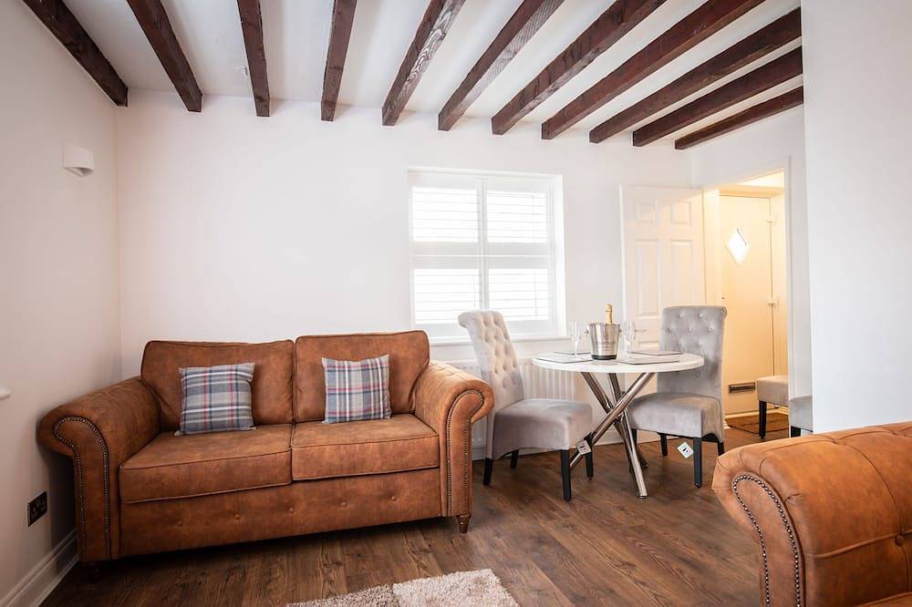 Rose Cottage Yarm - Private cottage behind Yarm High Street in Yarm, Stockton-on-Tees
