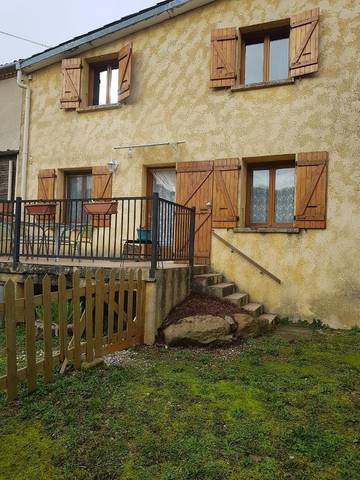 Location de vacances pour 4 personnes, avec jardin dans Carla-de-Roquefort