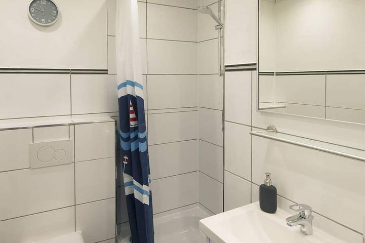 Ganze Wohnung, Exklusives Apartment *inkl. Netflix u. Parkplatz* in Karlsruhe, Rheinebene