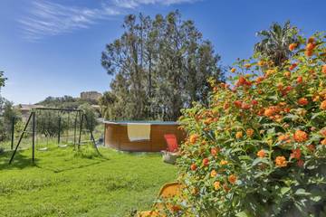 Gîte pour 4 personnes, avec terrasse et jardin à Bastia